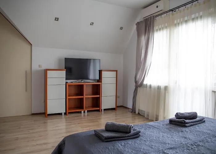 Apartment Ancoba House *